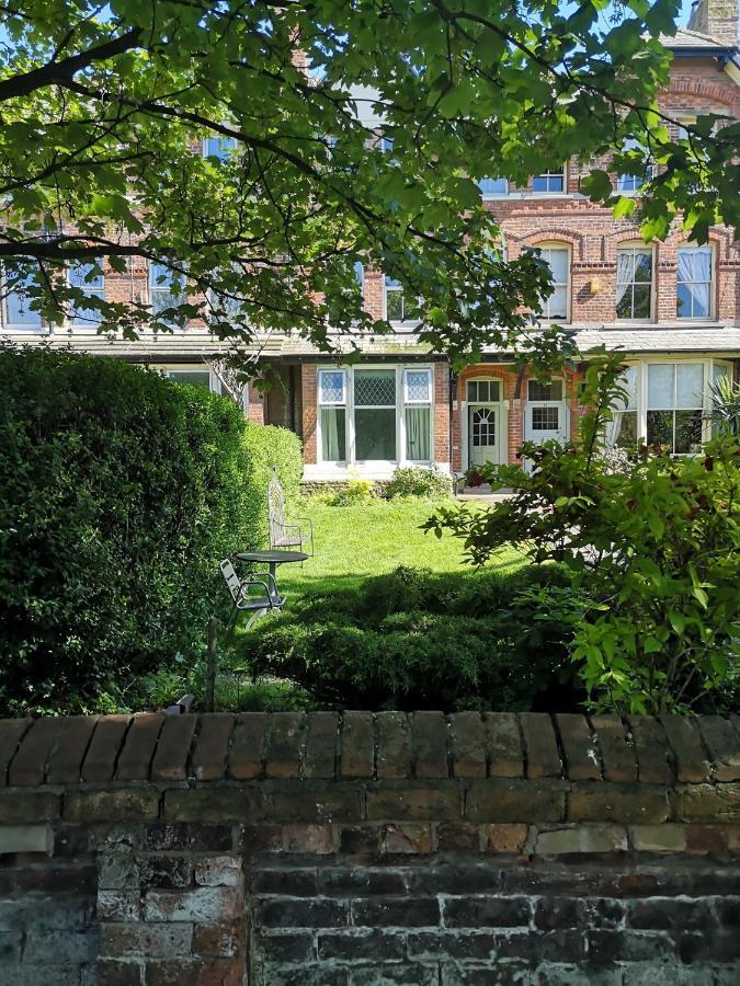 34 One Lägenhet Lytham St Annes Exteriör bild