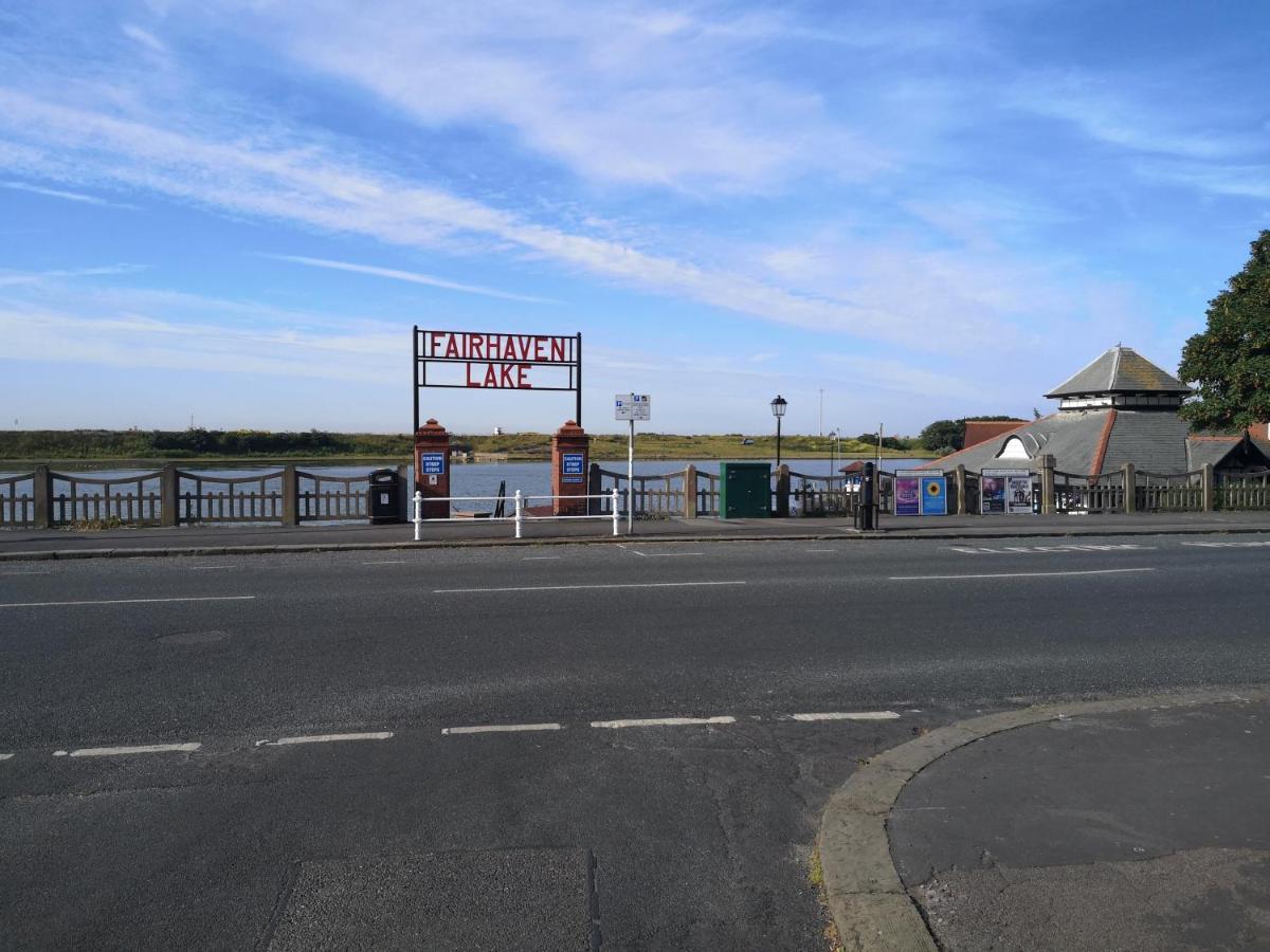 34 One Lägenhet Lytham St Annes Exteriör bild